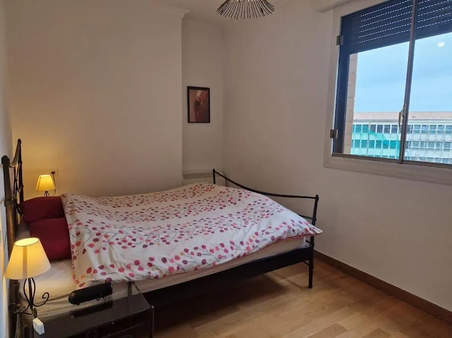 T3 Terrasse Avignon Intramuros Wifi 4 Personnes